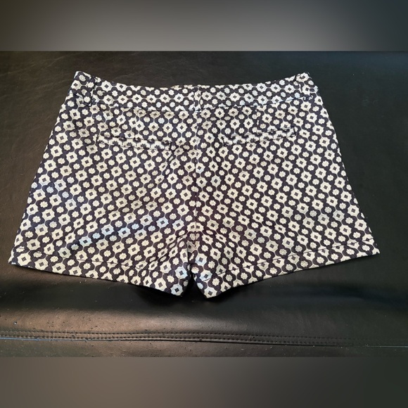 LOFT Patterned Women Shorts size 10 - Picture 7 of 10